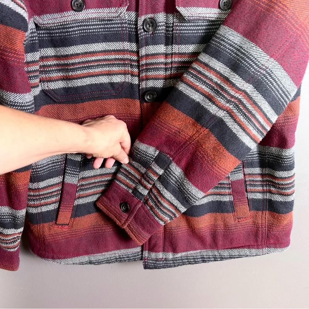 American‎ Eagle jacket men's medium sherpa southwestern heavy blanket gorpcore